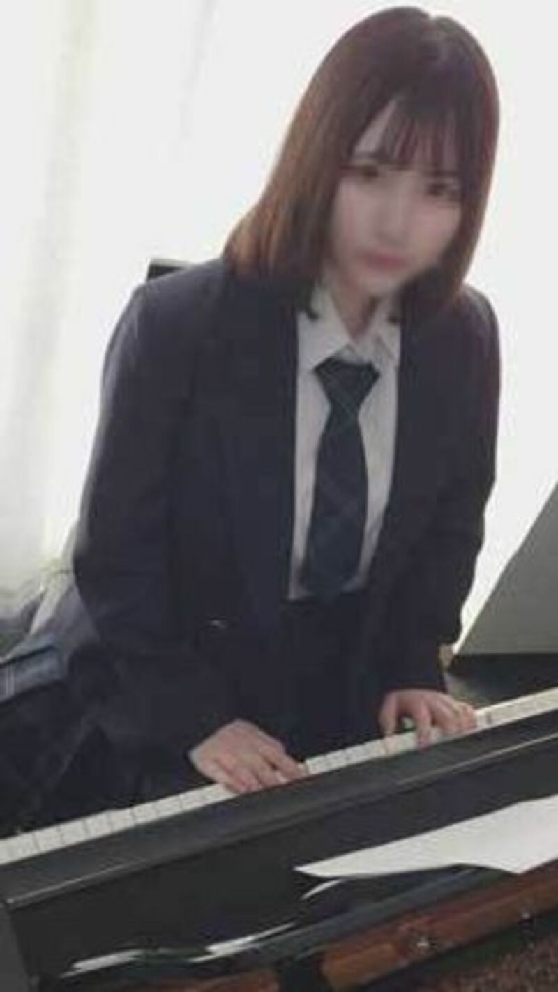 FC精品无码PPV_年生顔出し音大進学の夢を親に断たれかけた元お嬢様を支援